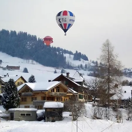 Apartamento Luxury Apartment, Panoramic Mountain Views, 5 Star Facilities - 4 Bedroom Château-d'Oex