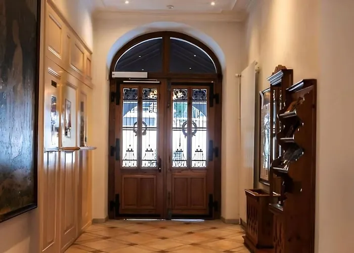 Luxury Apartment, Panoramic Mountain Views, 5 Star Facilities - 4 Bedroom