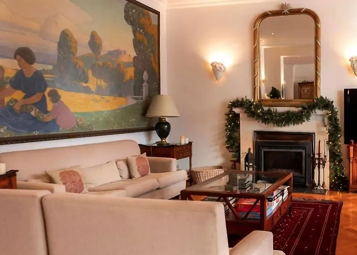 Luxury Apartment, Panoramic Mountain Views, 5 Star Facilities - 4 Bedroom * Chateau-d'Oex