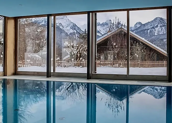 Luxury Apartment, Panoramic Mountain Views, 5 Star Facilities - 4 Bedroom 아파트